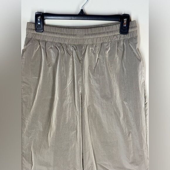Good American Wide Leg Track Pant in Taupe Drawstring Sheen Size 1/Small - Picture 2 of 10